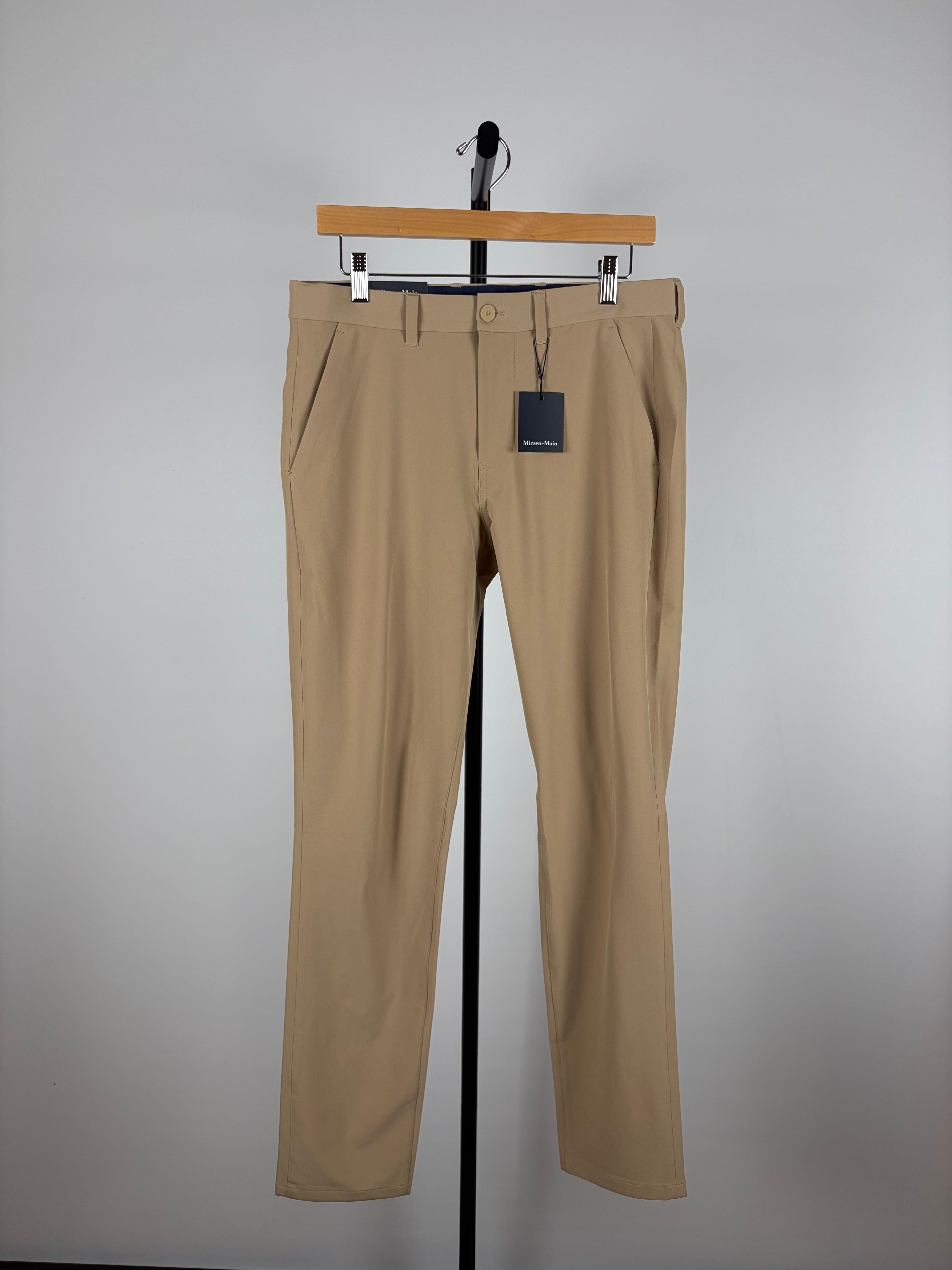 Mizzen Main Helmsman Chino Pant