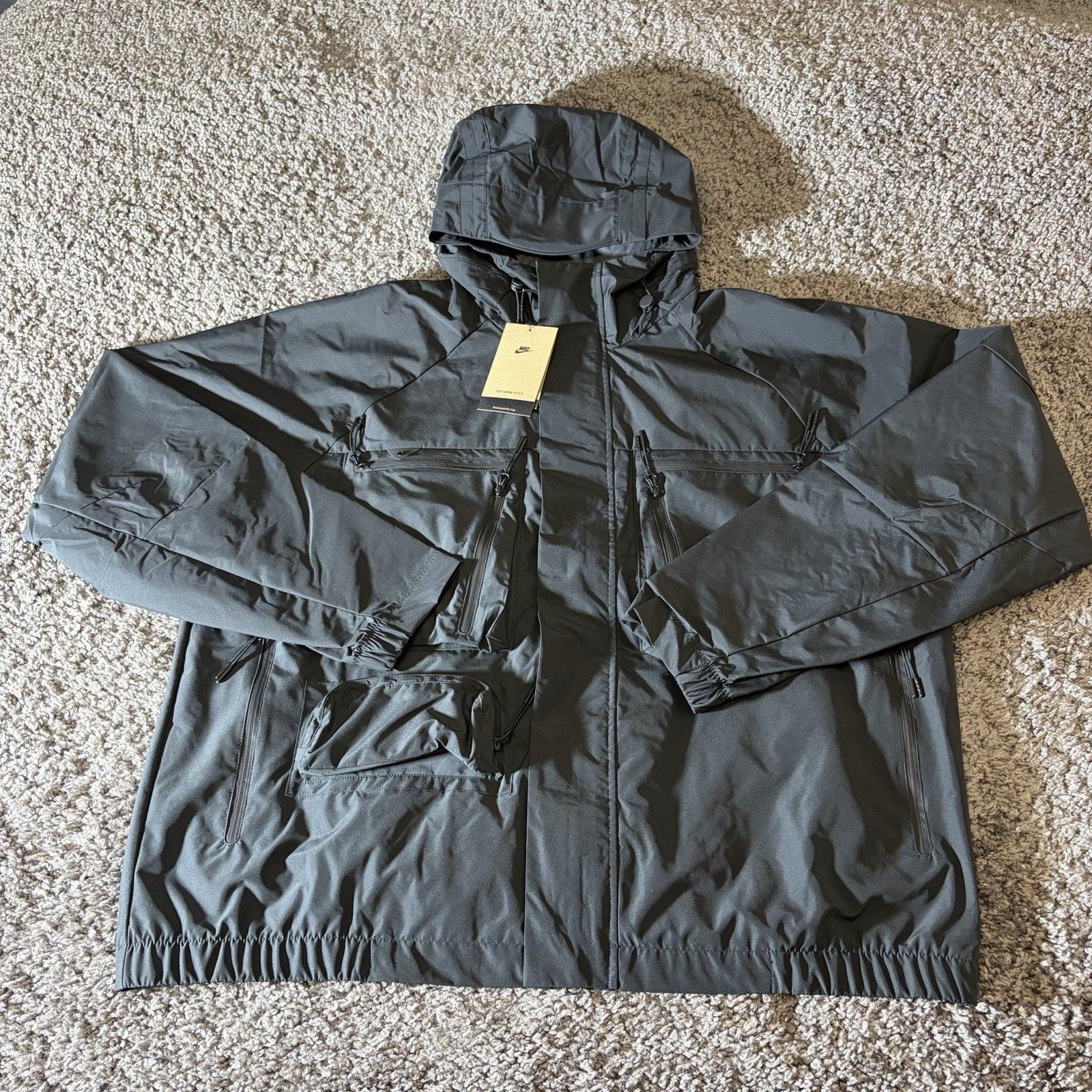 Nike Jacket Mens L Tall Tech Storm-Fit Lightweight Sportswear HJ2944-010 Outdoor