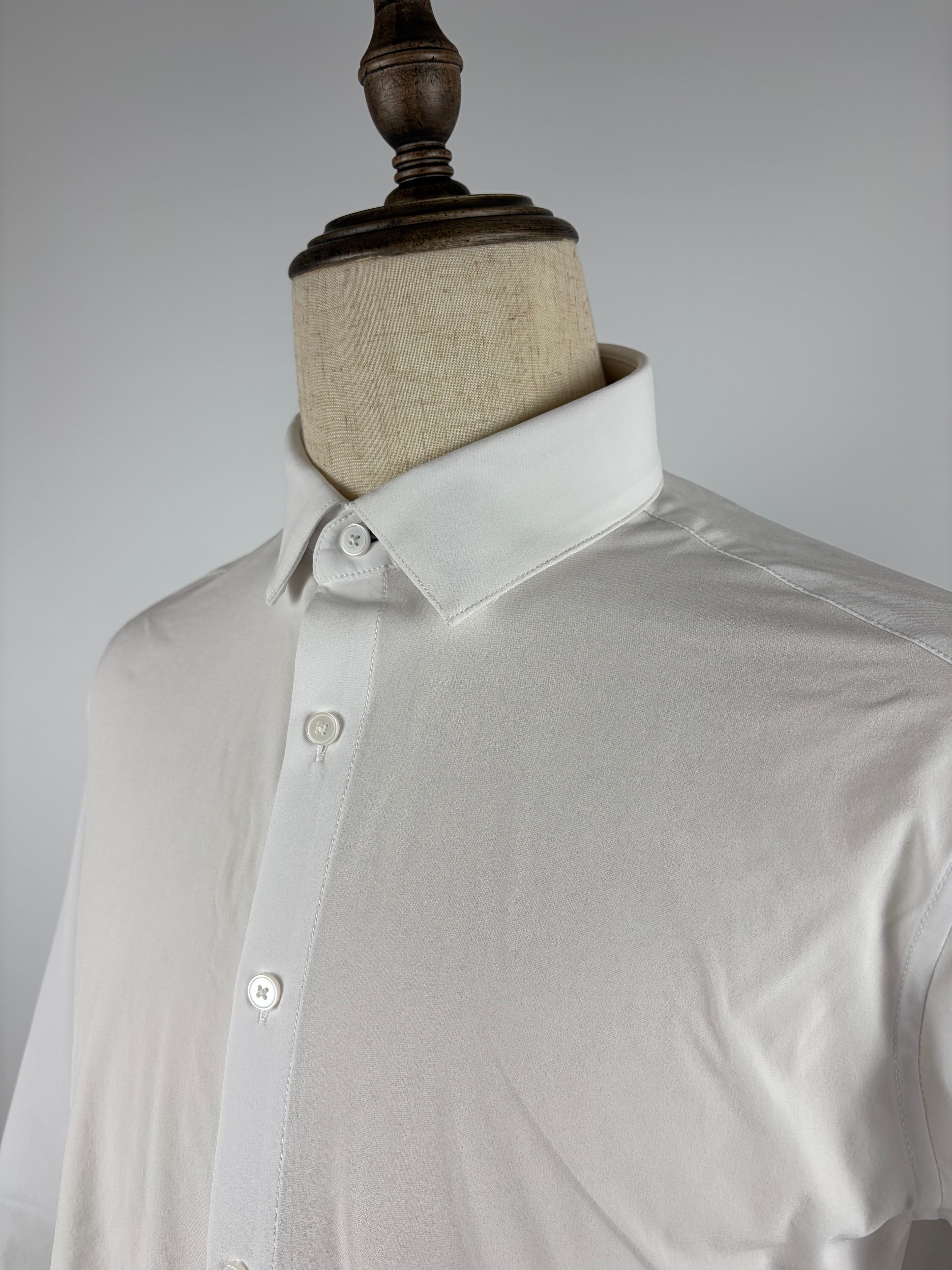 Mizzen+Main Men's Leeward Performance Button-Down Shirt