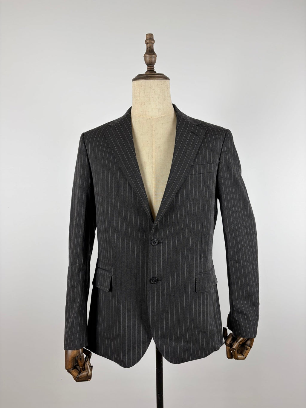 Polo Ralph Lauren Men's Pinstripe Wool Sport Coat Blazer Charcoal Grey Size 38R - Serenity Selections